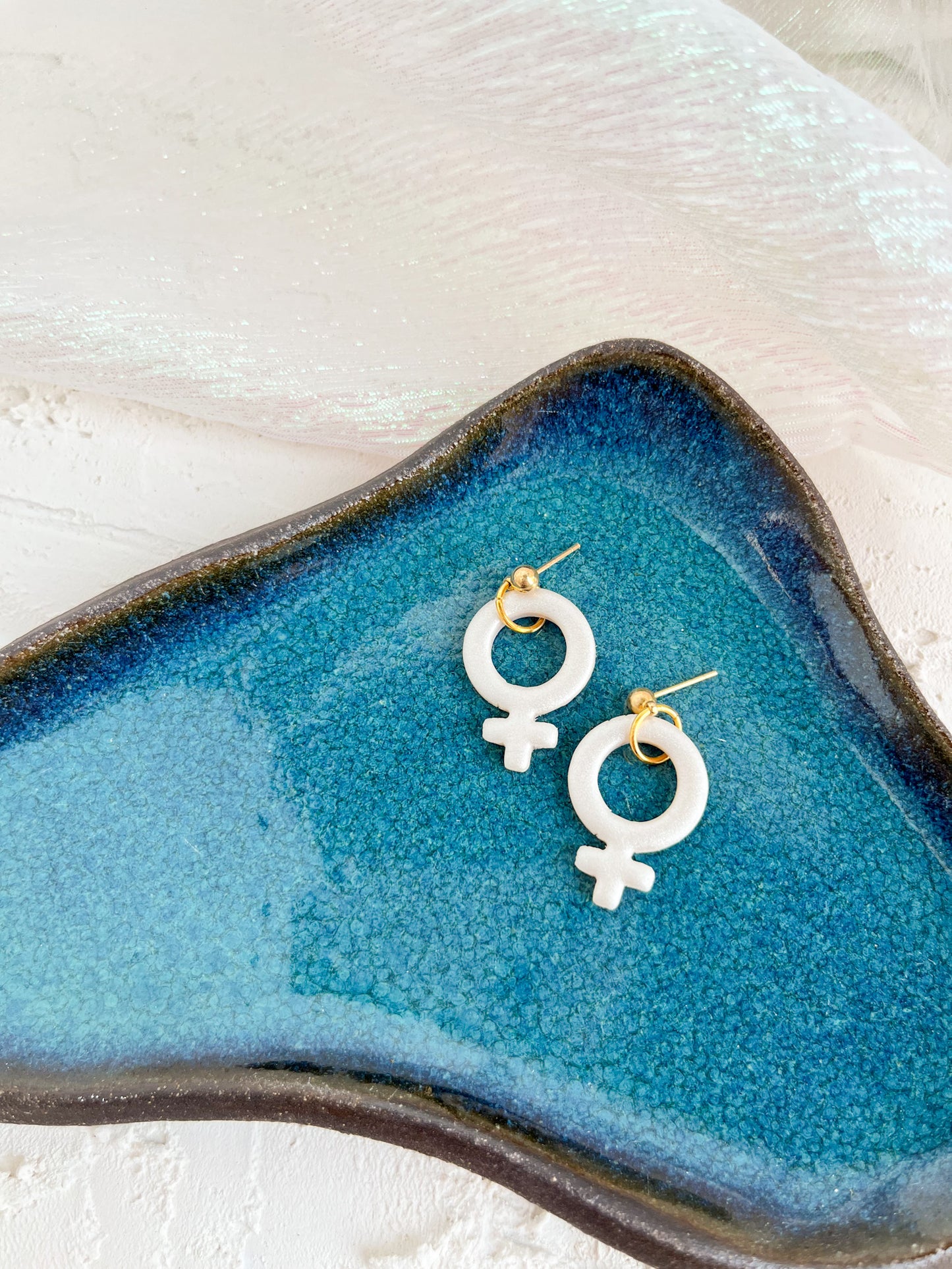 Pearl Woman Symbol