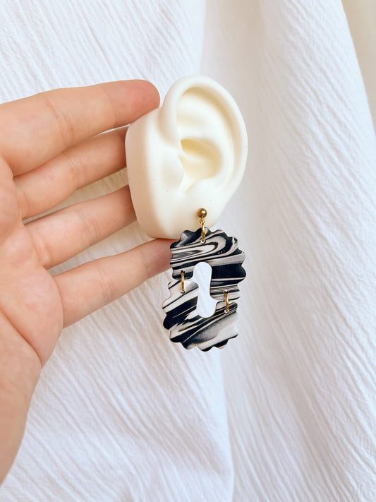 Jess Marbled Black and White