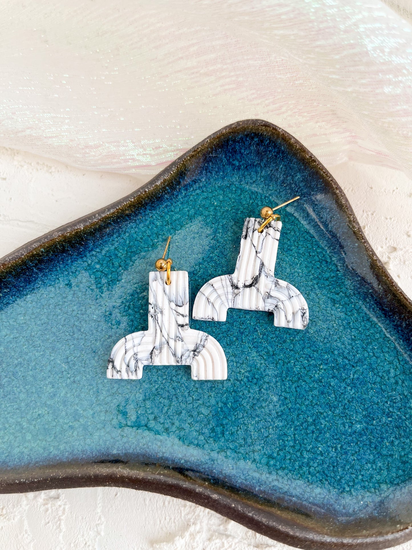 Zoe Howlite